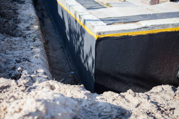 Professional Crawl Space Encapsulation technician working in Cusseta, AL